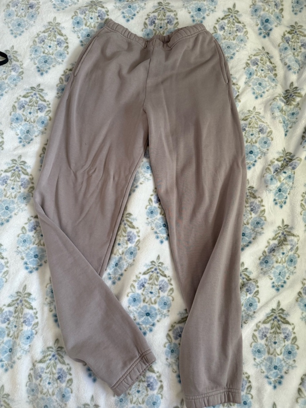 SKIMS Cozy light purple Sweatpants with Adjustable Waist - Picture 2 of 5